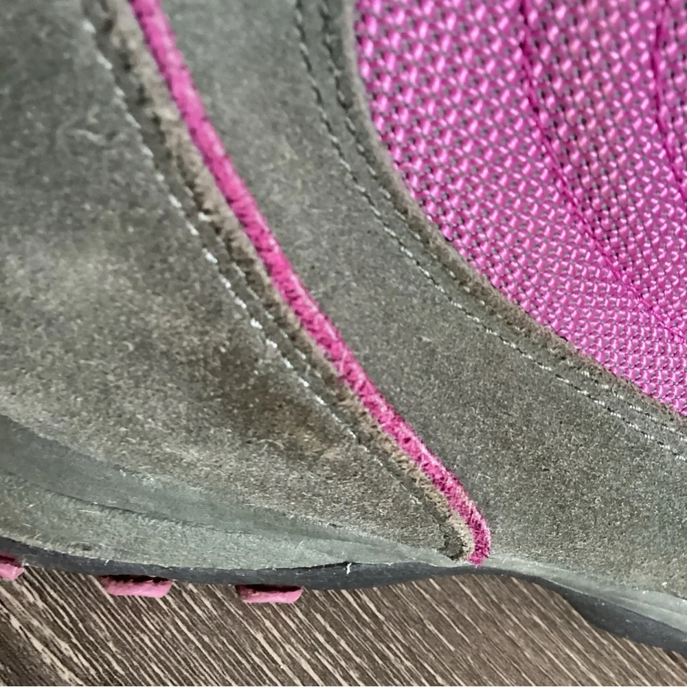 L.L.‎ Bean Kids Pink and Olive Snow Boots